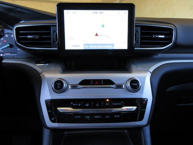 Certified 2022 Ford Explorer XLT w/ Equipment Group 202A image 19