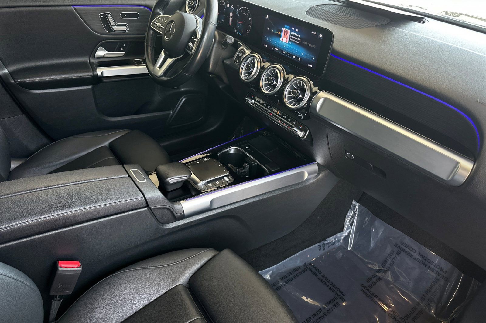 Used 2023 Mercedes-Benz GLB 250 4MATIC image 15