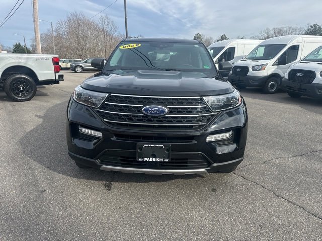 Certified 2022 Ford Explorer XLT w/ Equipment Group 202A image 8