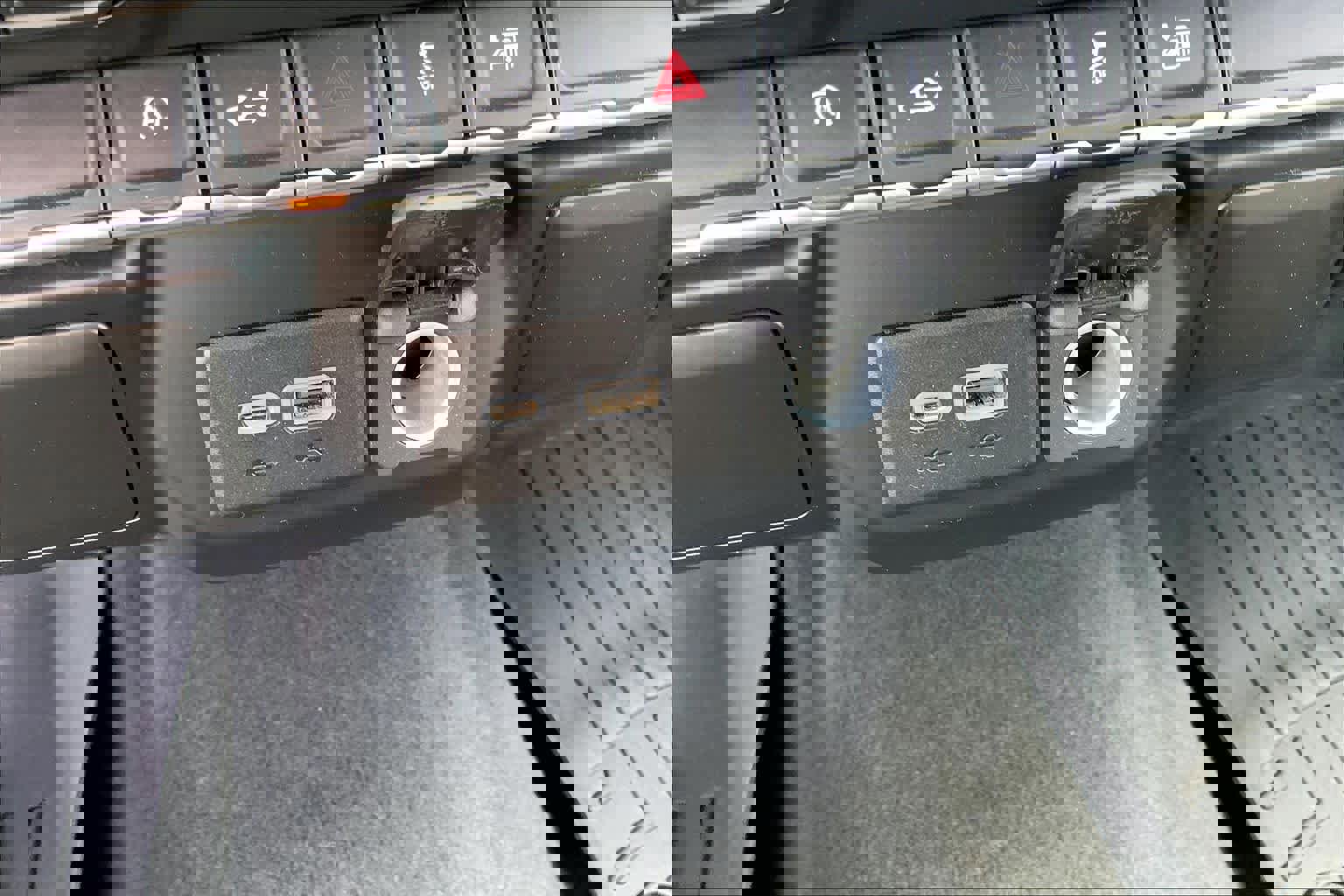 Used 2020 Chevrolet Silverado 1500 LT w/ Texas Edition image 32