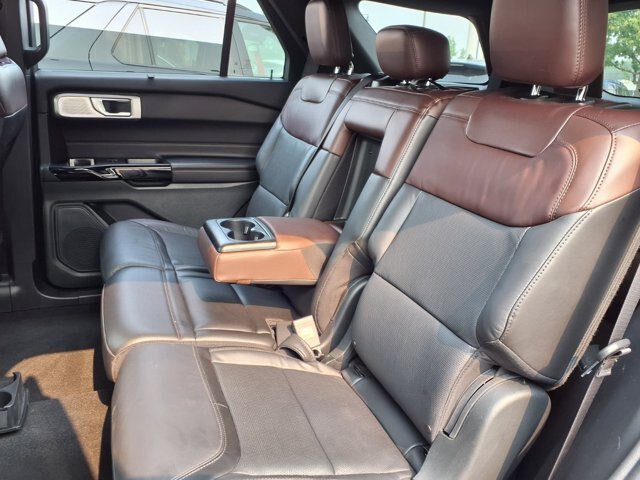 Certified 2023 Ford Explorer Platinum w/ Technology Package AWD/4WD image 7