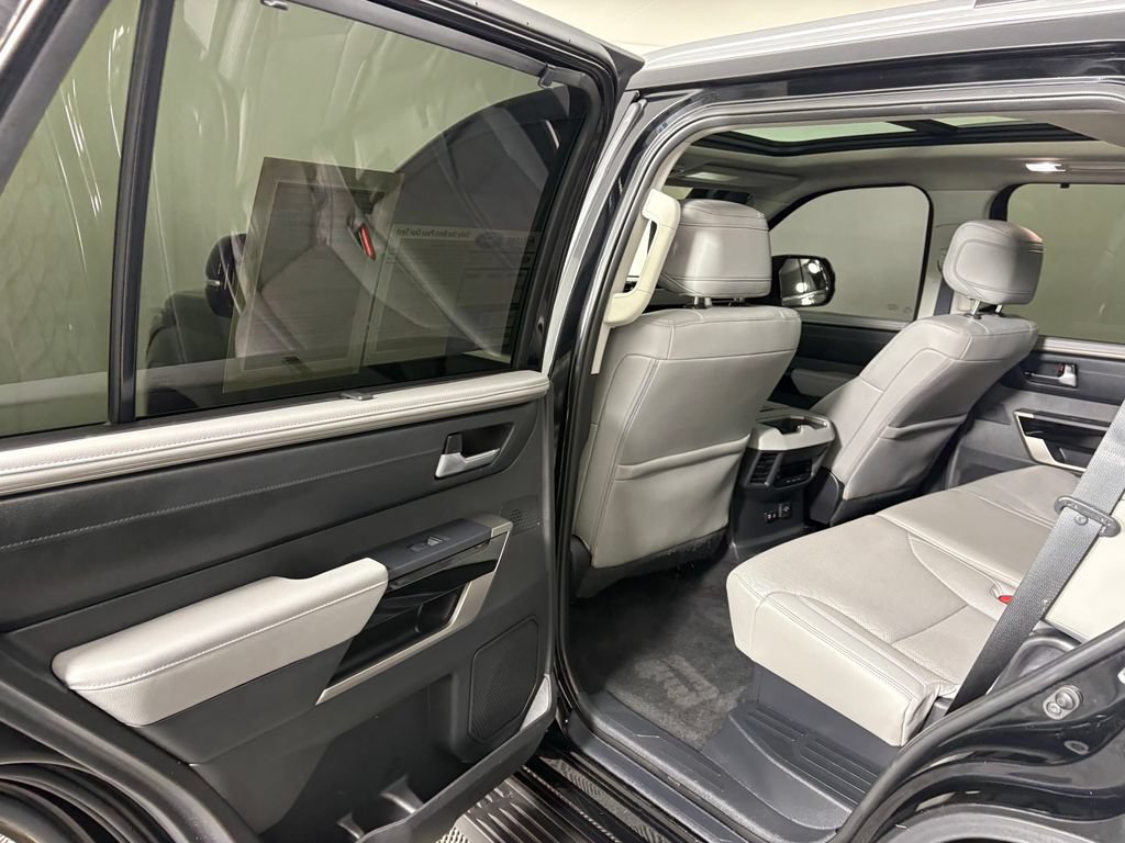 Used 2024 Toyota Sequoia Limited AWD/4WD image 29
