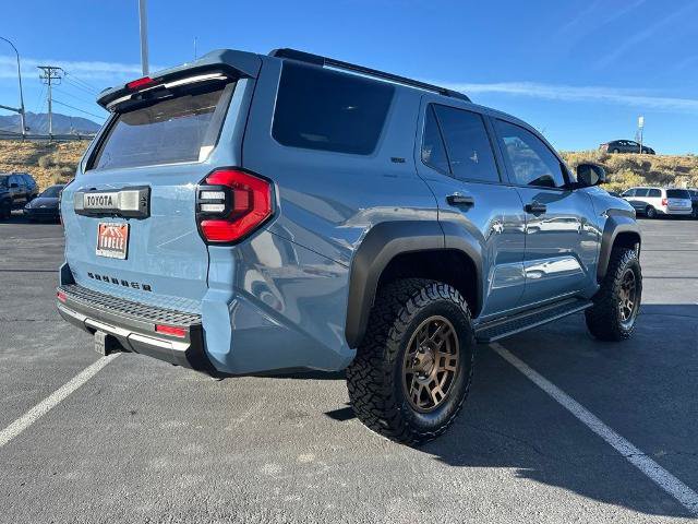 Used 2025 Toyota 4Runner SR5 AWD/4WD image 9