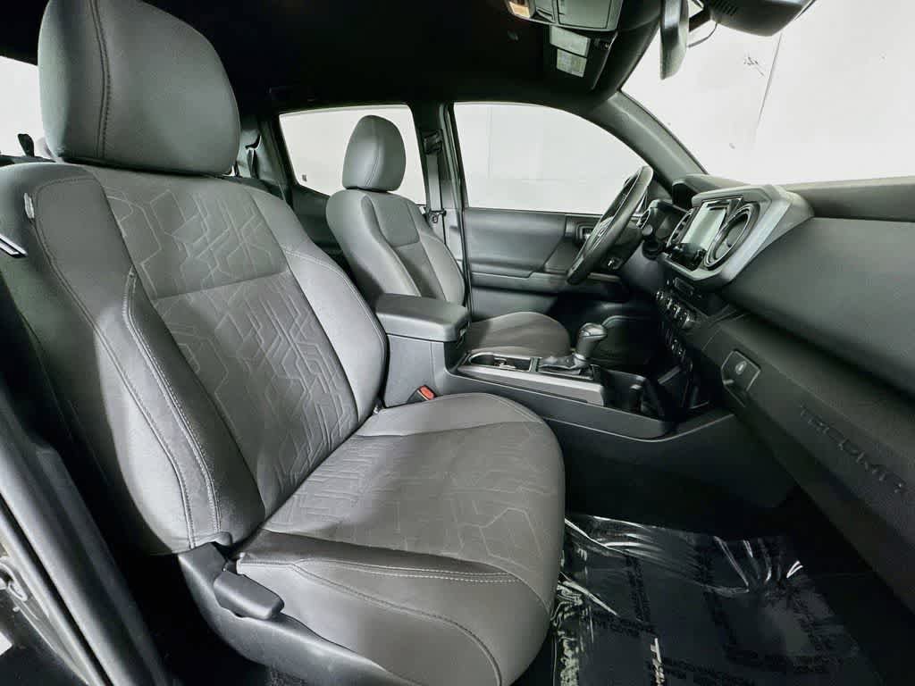 Used 2019 Toyota Tacoma 4x4 Double Cab image 14