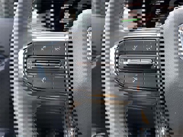 Used 2024 GMC Acadia AT4 w/ Luxury Package image 26