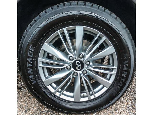 Used 2024 INFINITI QX80 Luxe RWD image 7