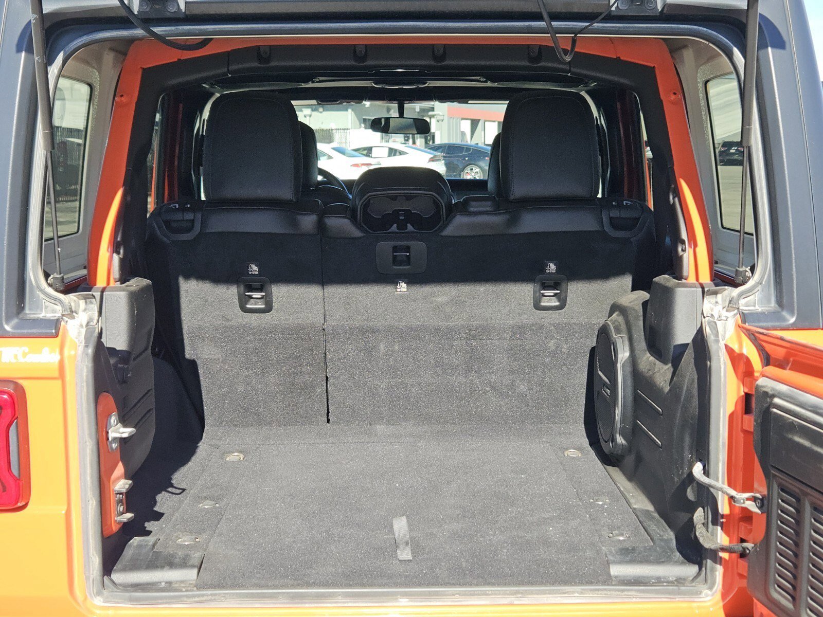 Used 2018 Jeep Wrangler Unlimited Rubicon image 29