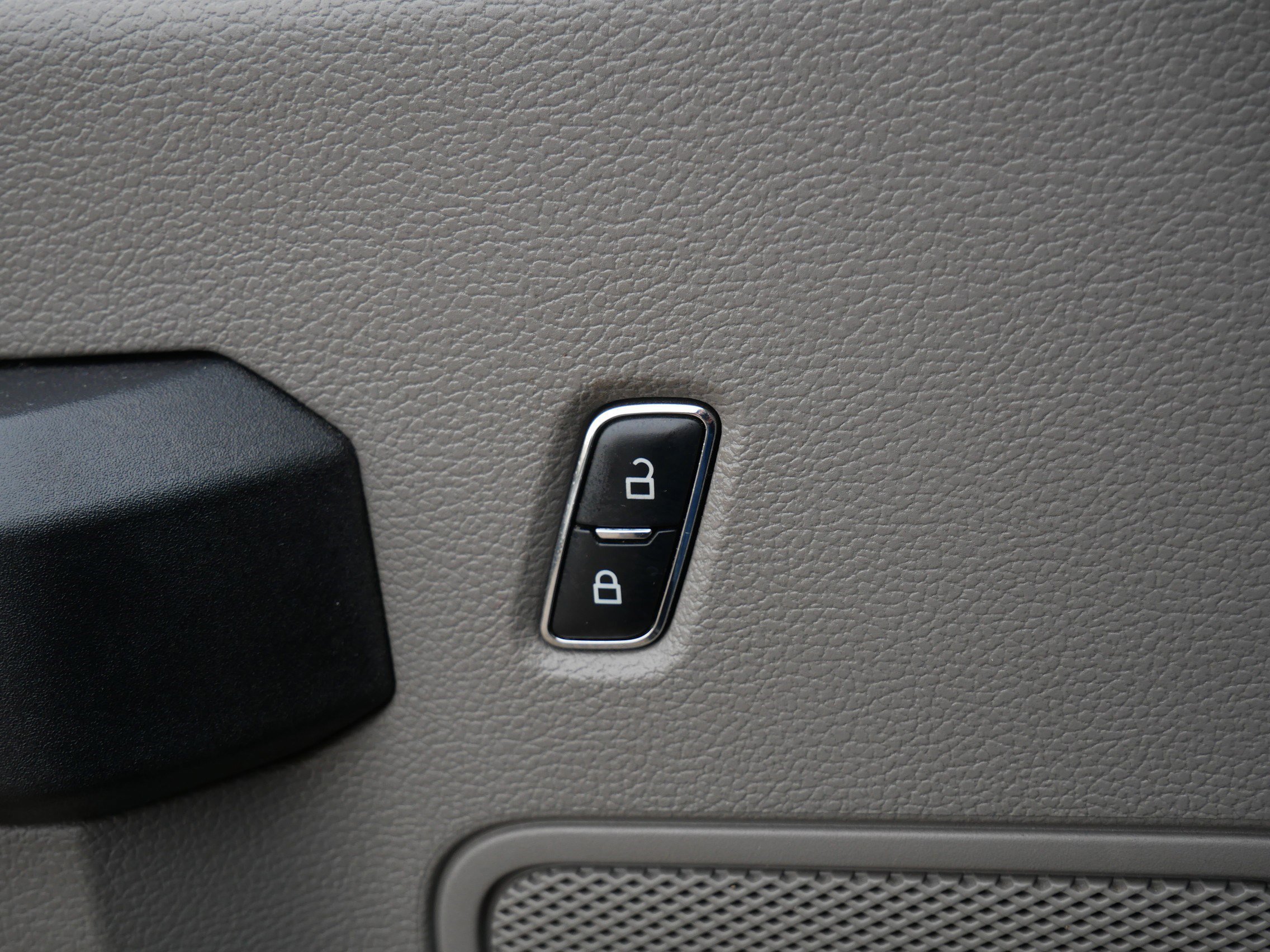 Certified 2017 Ford F150 XL w/ Equipment Group 101A Mid image 27