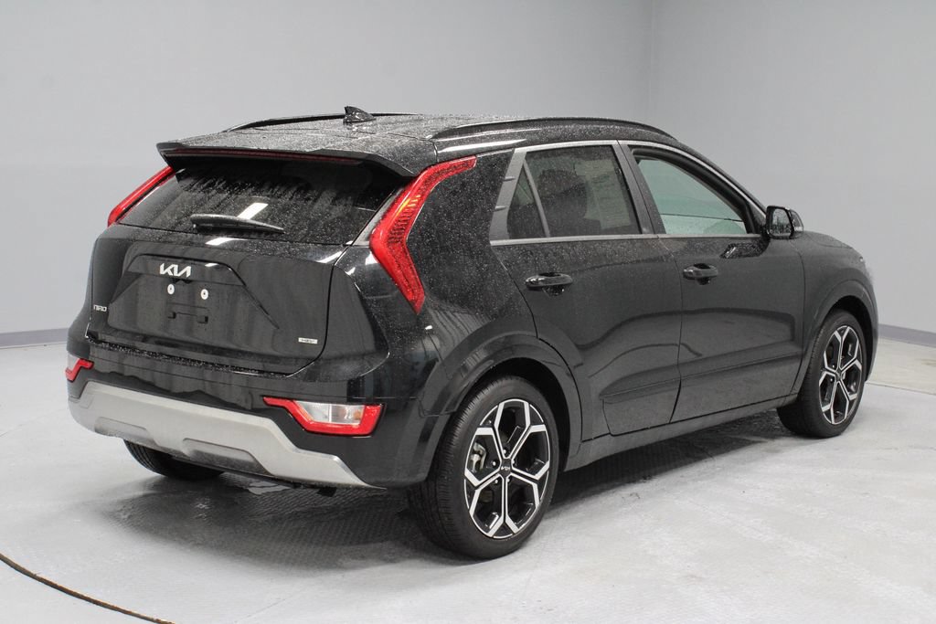Used 2025 Kia Niro EX Touring FWD image 13