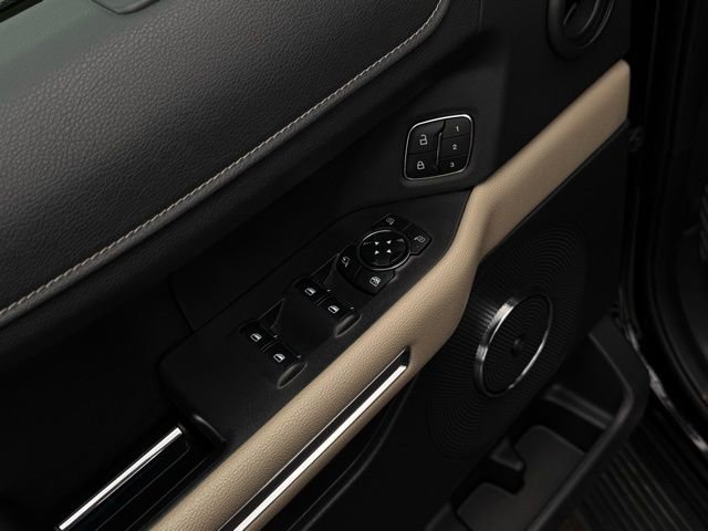 Certified 2024 Ford Expedition Limited image 12