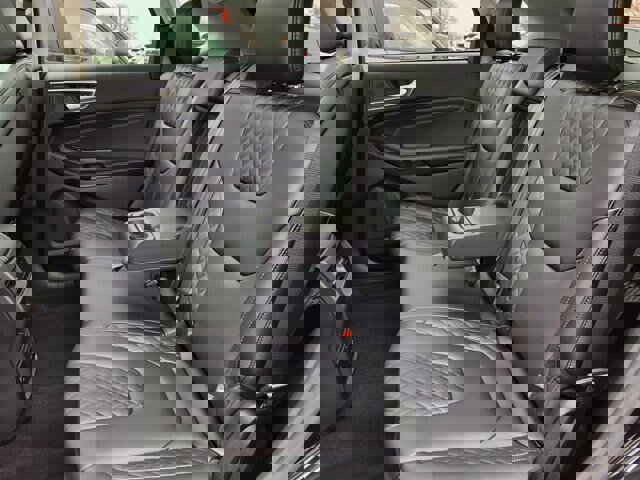 Certified 2024 Ford Edge Titanium w/ Class II Trailer Tow Package image 10