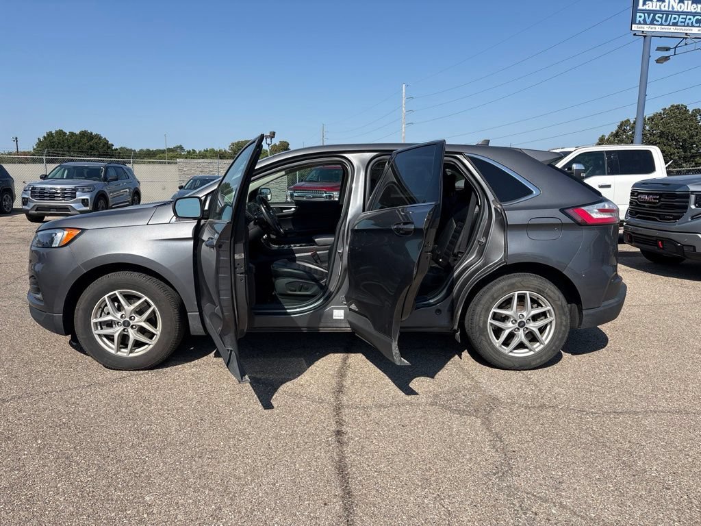 Certified 2023 Ford Edge SEL AWD/4WD image 4