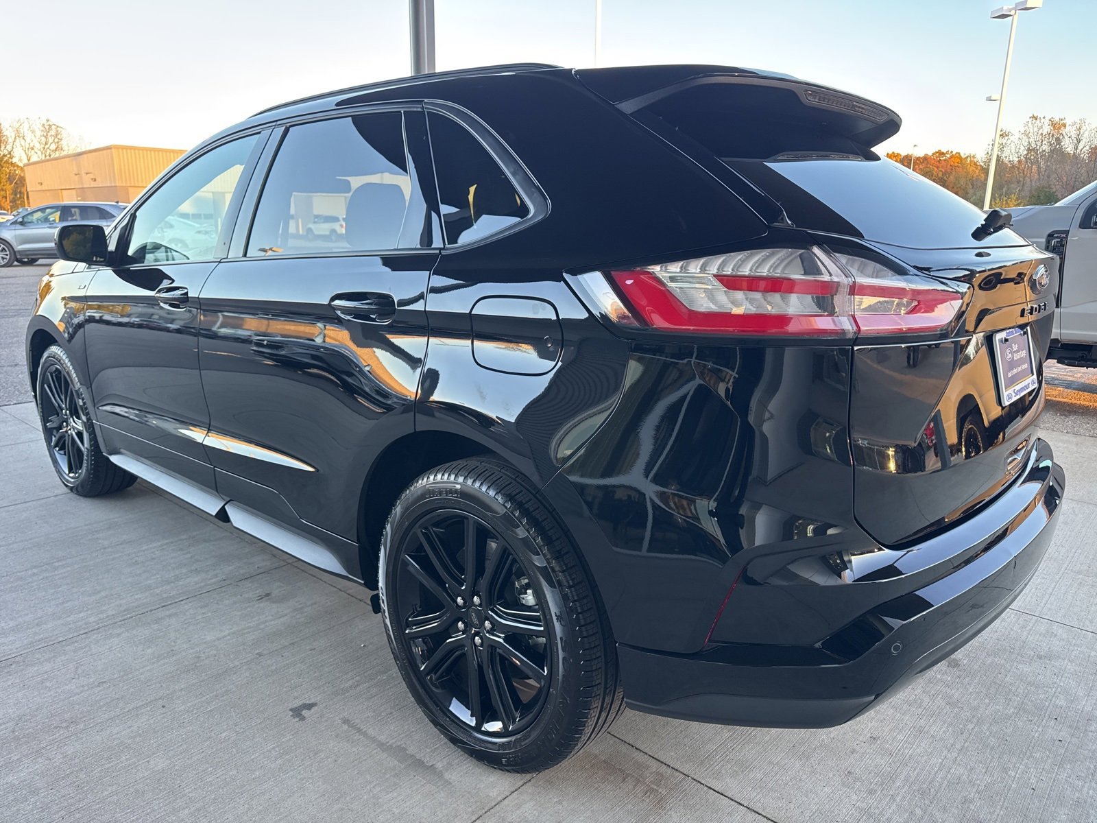 Certified 2024 Ford Edge ST-Line image 5