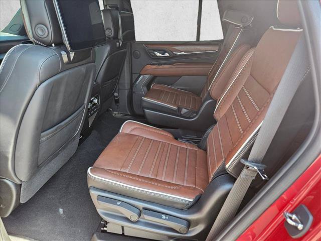 Used 2023 GMC Yukon Denali Ultimate AWD/4WD image 21