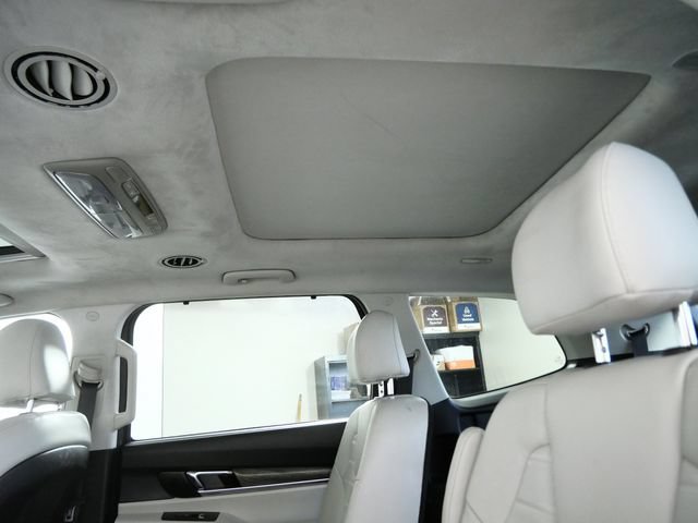 Used 2020 Kia Telluride SX w/ SX Prestige Package AWD/4WD image 16