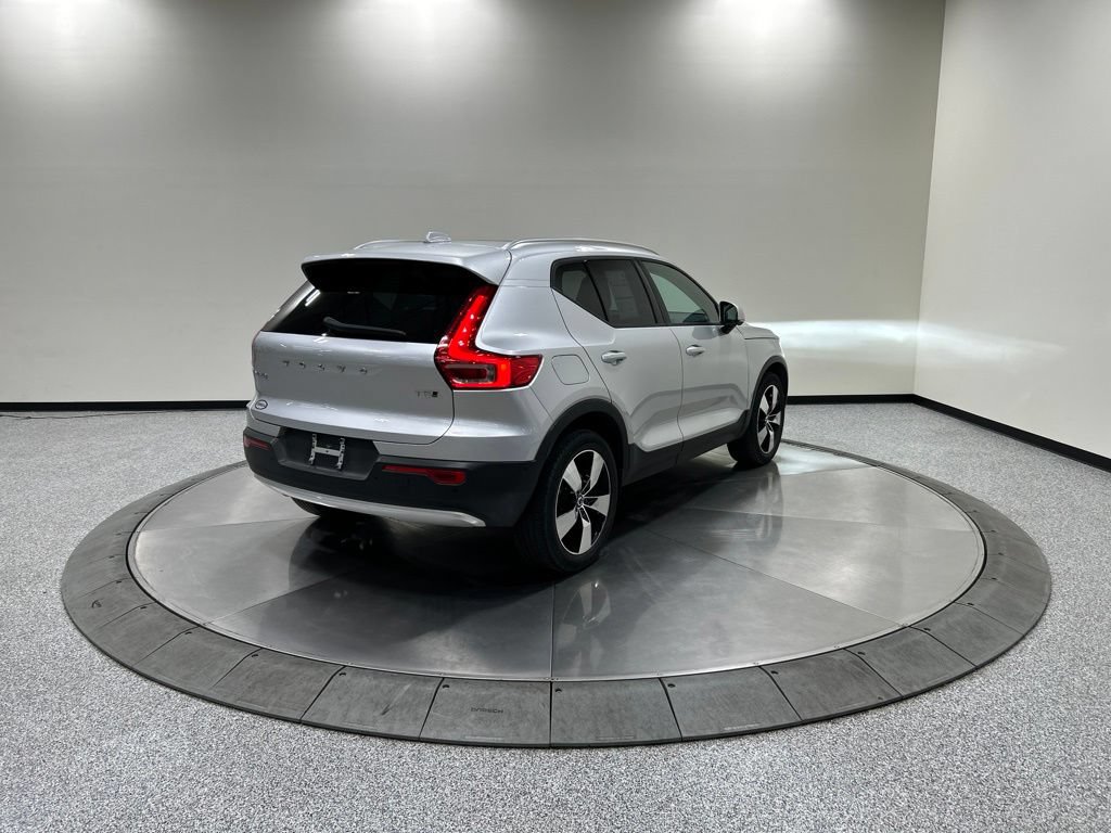 Used 2019 Volvo XC40 T5 Momentum AWD/4WD image 7