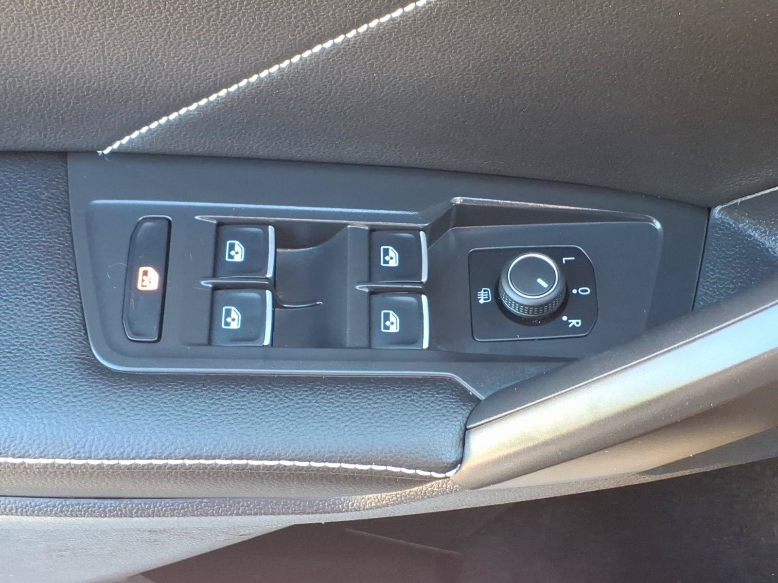 Used 2022 Volkswagen Tiguan SE AWD/4WD image 20