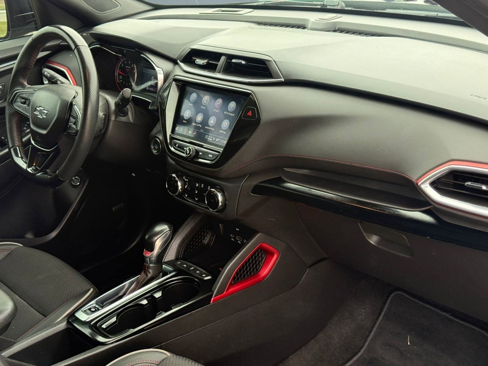 Used 2021 Chevrolet TrailBlazer RS w/ Sun and Liftgate Package image 29