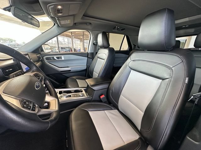 Certified 2023 Ford Explorer XLT w/ Equipment Group 202A AWD/4WD image 18
