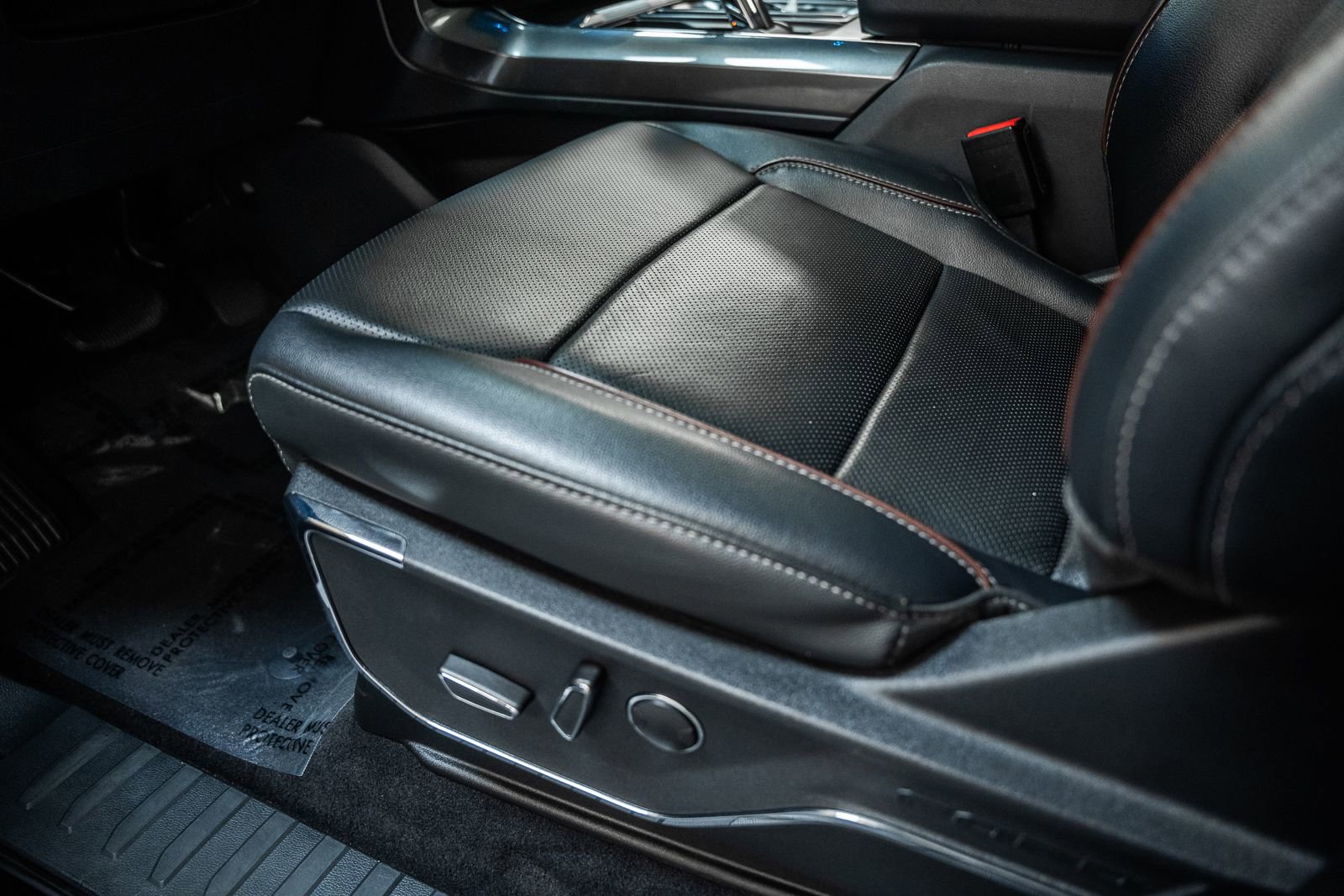 Certified 2023 Ford F150 Lariat w/ Equipment Group 502A High image 47