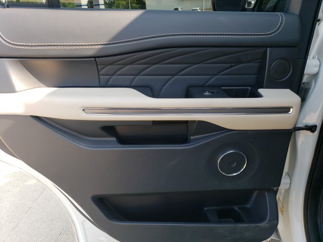 Certified 2023 Ford Expedition Platinum AWD/4WD image 15