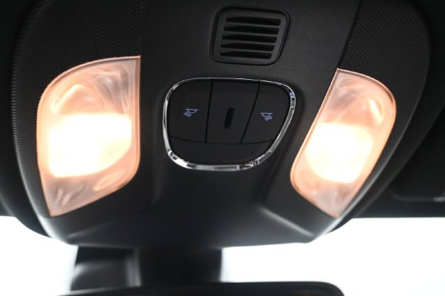 Used 2025 Jeep Compass Trailhawk AWD/4WD image 16