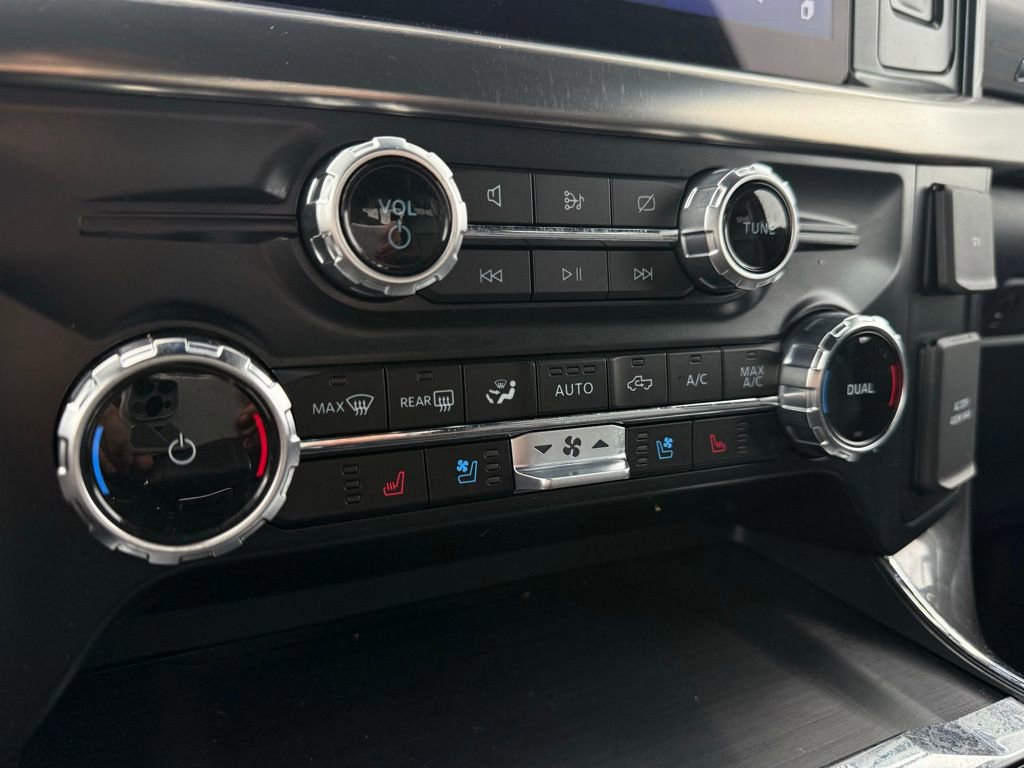 Certified 2023 Ford F150 Lariat image 28