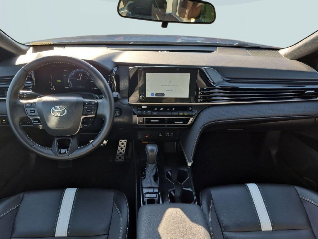 Used 2025 Toyota Camry SE FWD image 20
