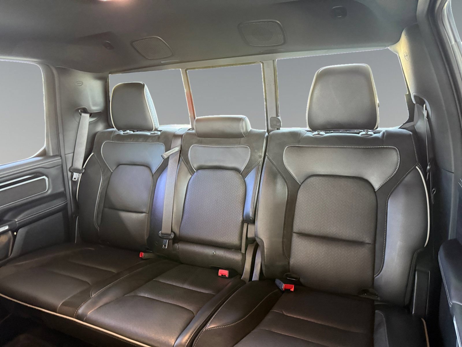 Used 2021 RAM 1500 Laramie w/ Sport Appearance Package AWD/4WD image 18