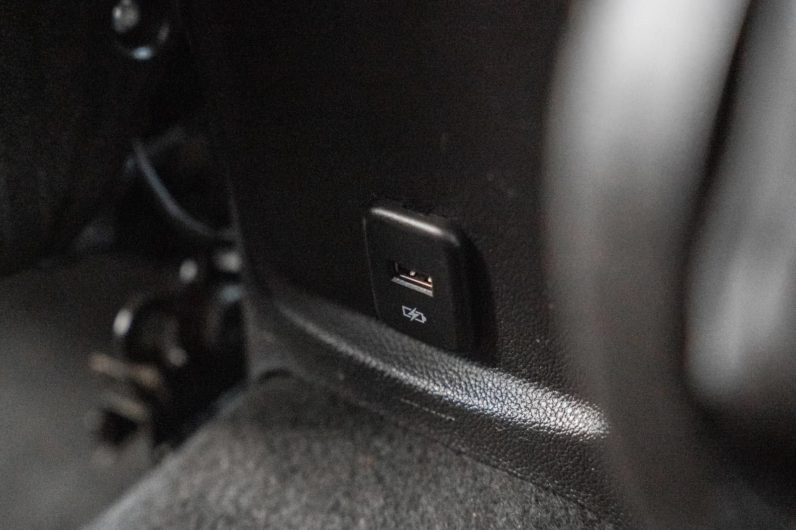 Used 2018 Chevrolet Cruze Premier FWD image 29