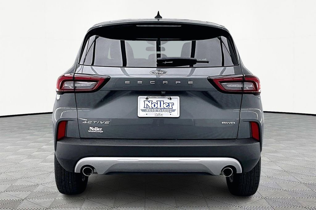 Certified 2023 Ford Escape Active image 3