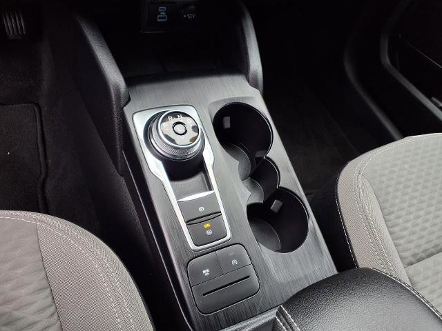 Certified 2022 Ford Escape SE w/ Cold Weather Package image 9