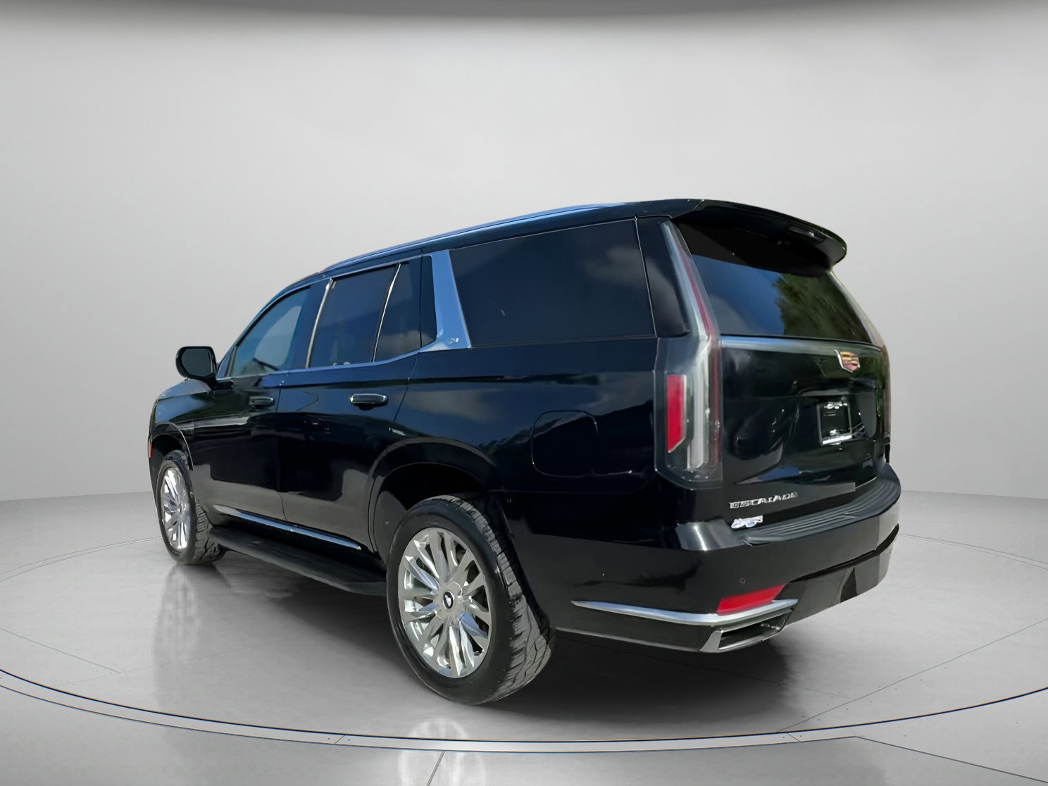 Used 2023 Cadillac Escalade Premium Luxury image 12