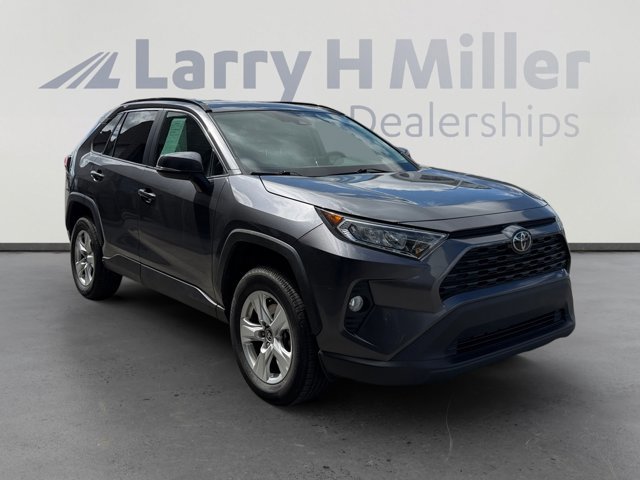 Used 2021 Toyota RAV4 XLE w/ Convenience Package image 7