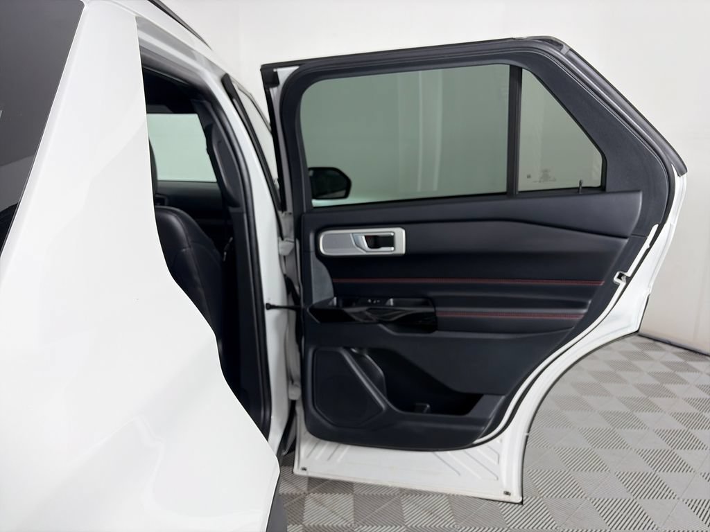 Certified 2023 Ford Explorer ST-Line w/ Class IV Trailer Tow Package AWD/4WD image 28