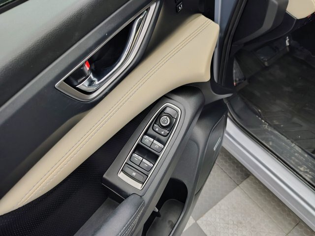 Used 2020 Subaru Ascent Limited w/ Technology Package AWD/4WD image 22
