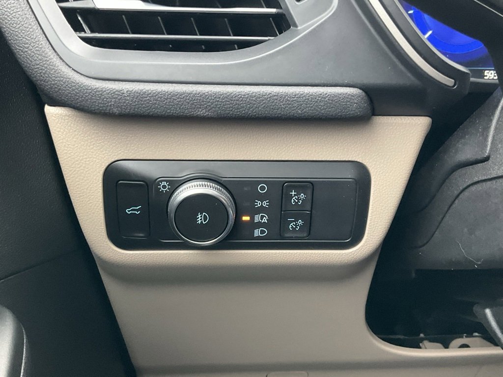 Certified 2022 Ford Escape SEL w/ Technology Package image 9