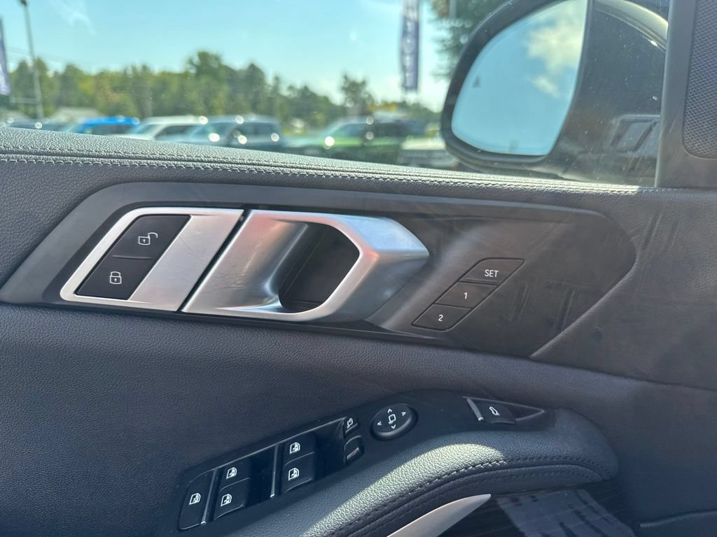 Used 2019 BMW X5 xDrive40i w/ Convenience Package AWD/4WD image 25