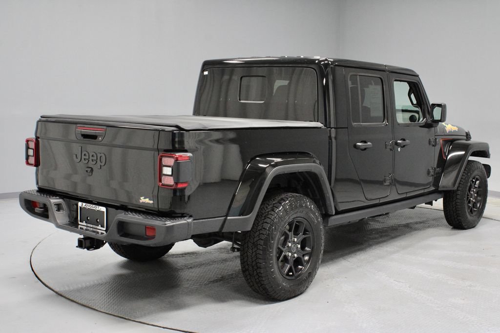 Used 2024 Jeep Gladiator Sport AWD/4WD image 11
