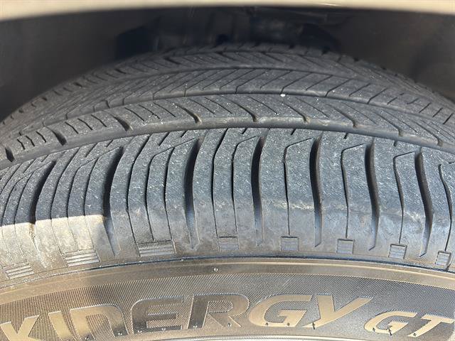 Certified 2024 Ford Explorer XLT w/ Equipment Group 202A AWD/4WD image 10