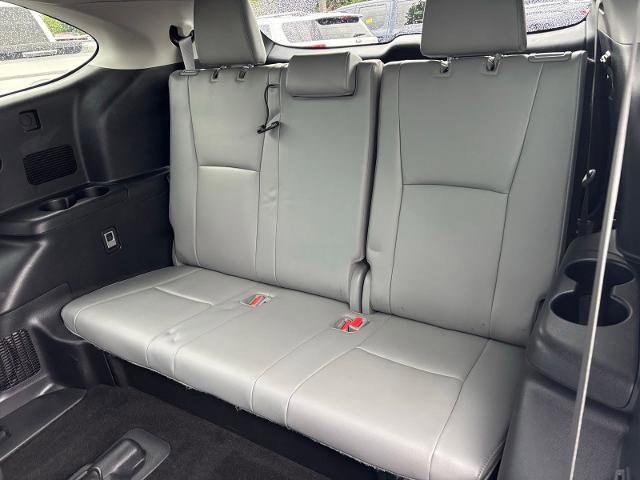 Used 2023 Toyota Highlander Limited FWD image 16