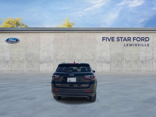 Used 2023 Jeep Compass Limited AWD/4WD image 7