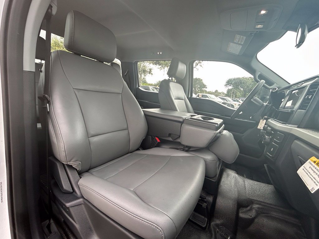 Certified 2025 Ford F450 XL AWD/4WD image 28