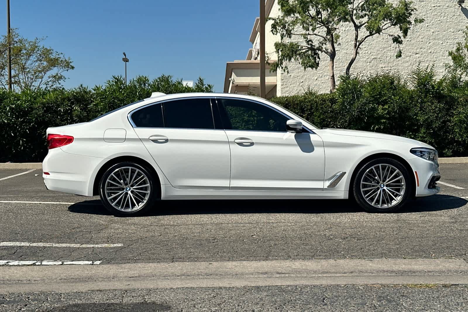 Used 2020 BMW 530i 530i w/ Convenience Package image 9