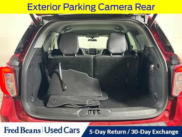 Certified 2024 Ford Explorer XLT w/ Equipment Group 202A AWD/4WD image 31