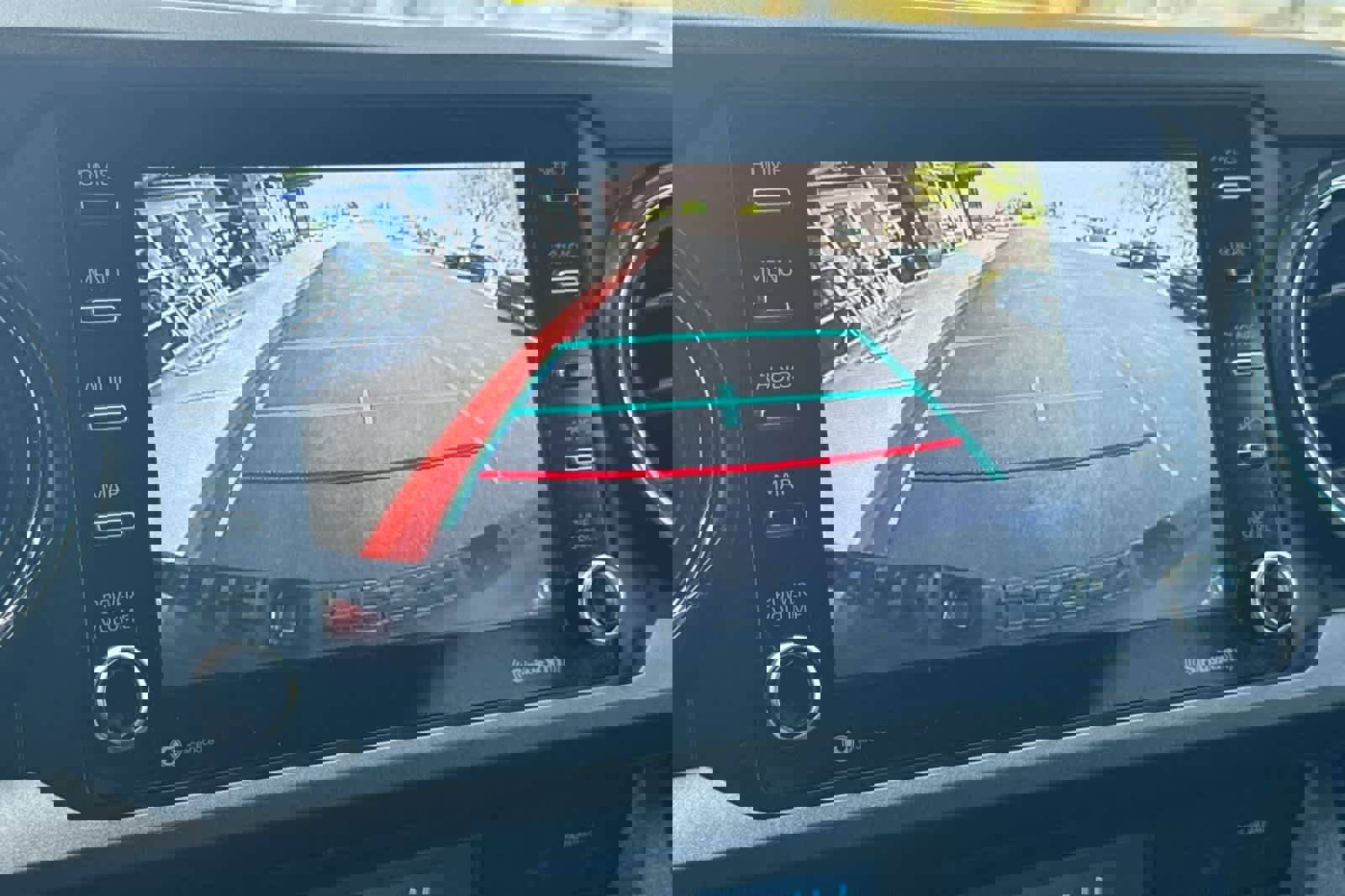 Used 2023 Toyota Tacoma TRD Off-Road AWD/4WD image 18