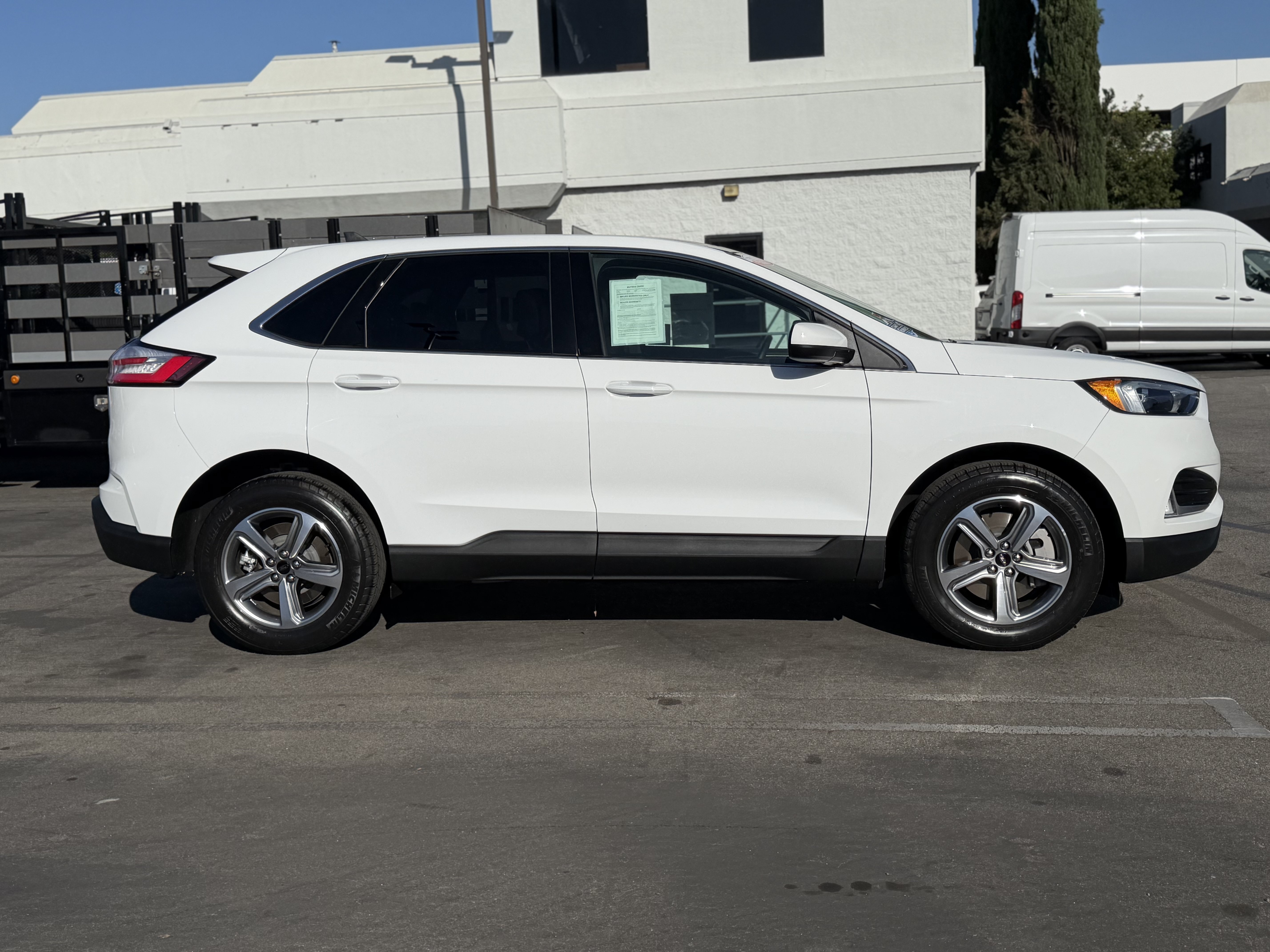 Certified 2023 Ford Edge SEL w/ Convenience Package AWD/4WD image 9
