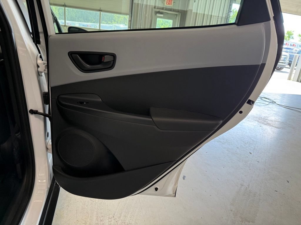 Used 2021 Hyundai Kona SE w/ Cargo Package AWD/4WD image 26