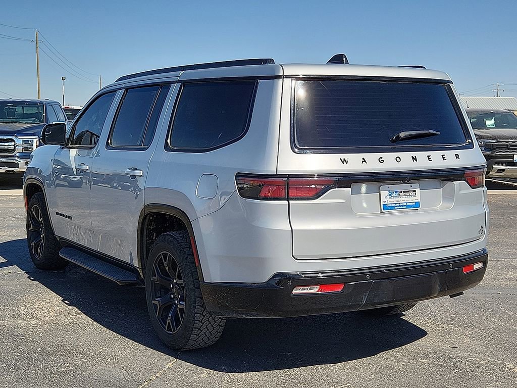Used 2024 Jeep Wagoneer Series II image 3