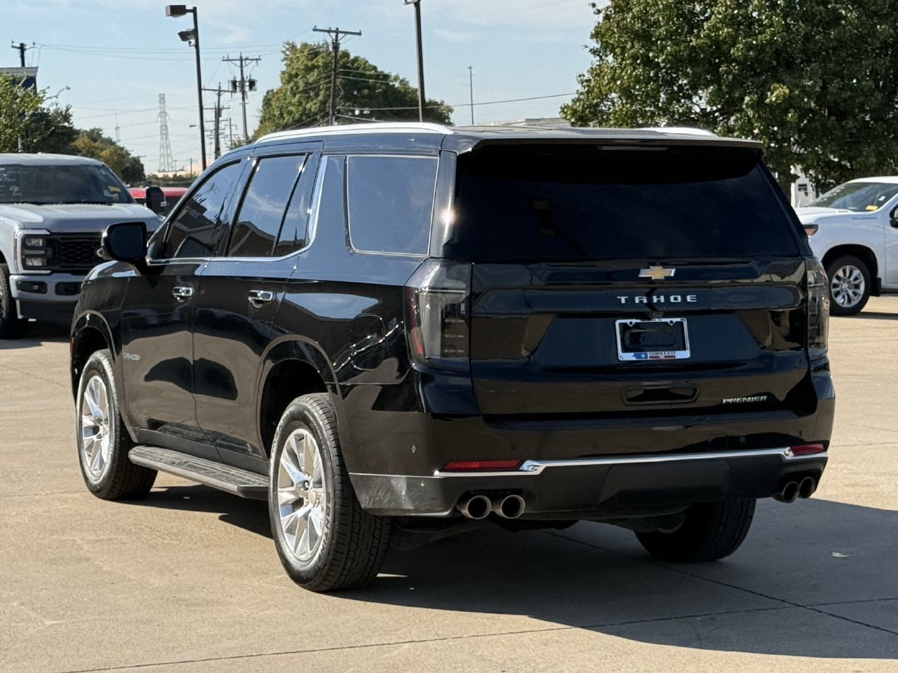 Used 2025 Chevrolet Tahoe Premier AWD/4WD image 5